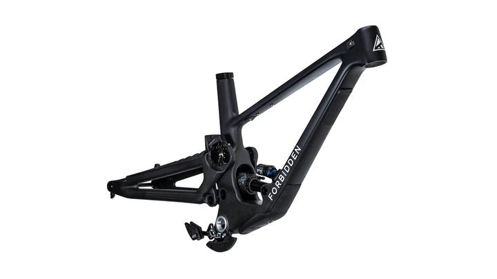 FORBIDDEN BIKE DREADNOUGHT  V1